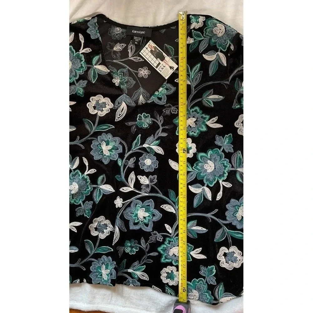 Karen Kane NWT Sz XL Black Green STRETCH Embroidered Velvet Bell Slv $128 MSRP - Picture 12 of 12